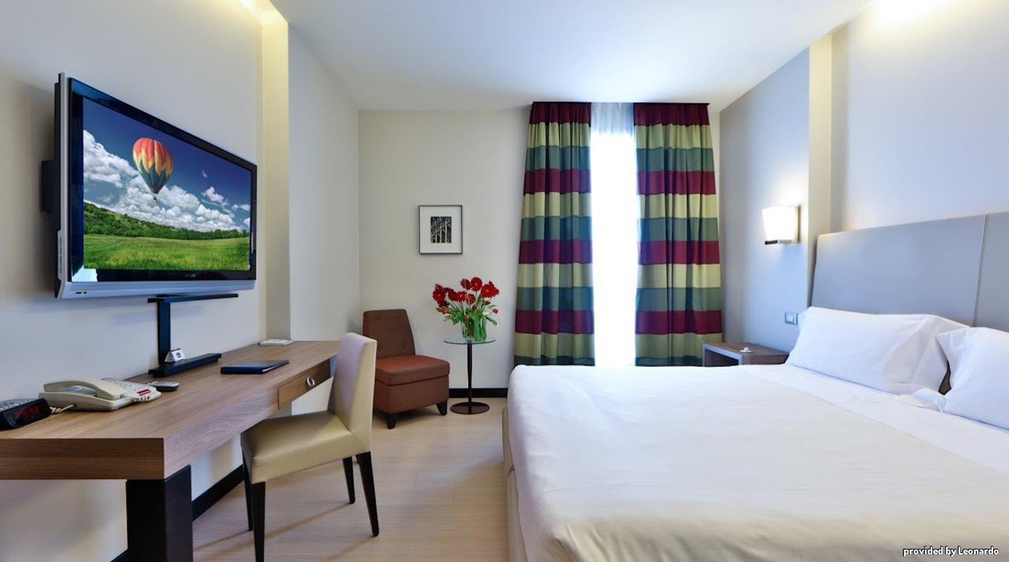 Blu Hotel Brixia Castenedolo Esterno foto