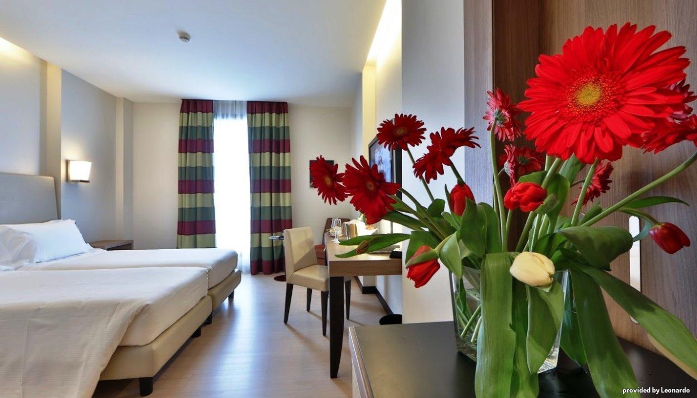 Blu Hotel Brixia Castenedolo Esterno foto